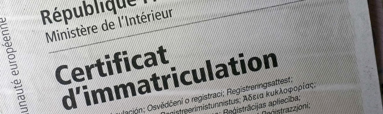 Certificat d’immatriculation (CI) : tout ce que vous devez savoir sur son rôle et ses nouvelles règles d’envoi